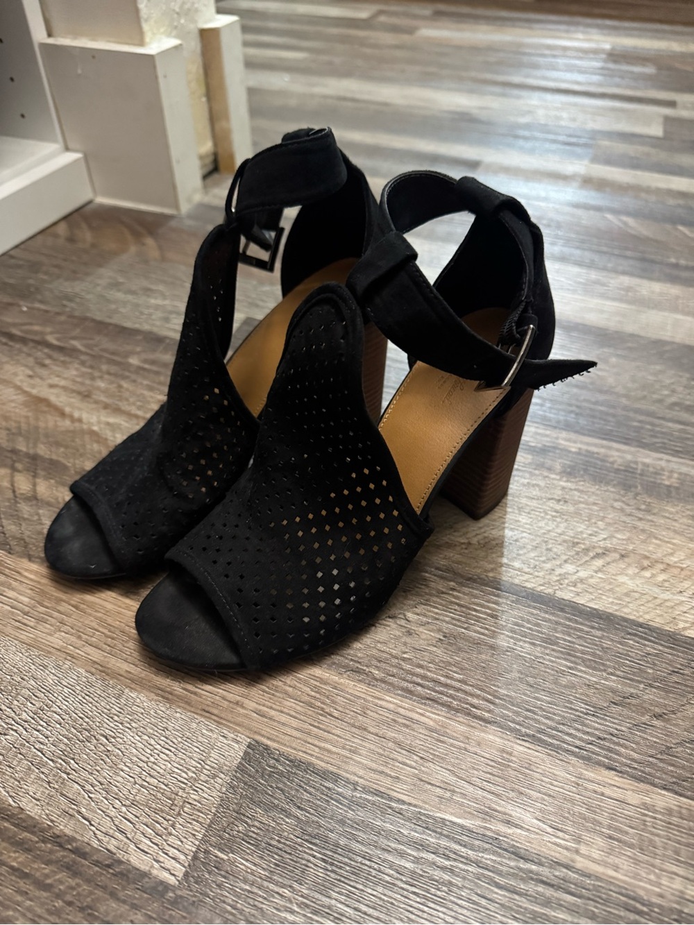 Women's Black Peep-Toe Perforated Block Heel Sandals - Universal Thread